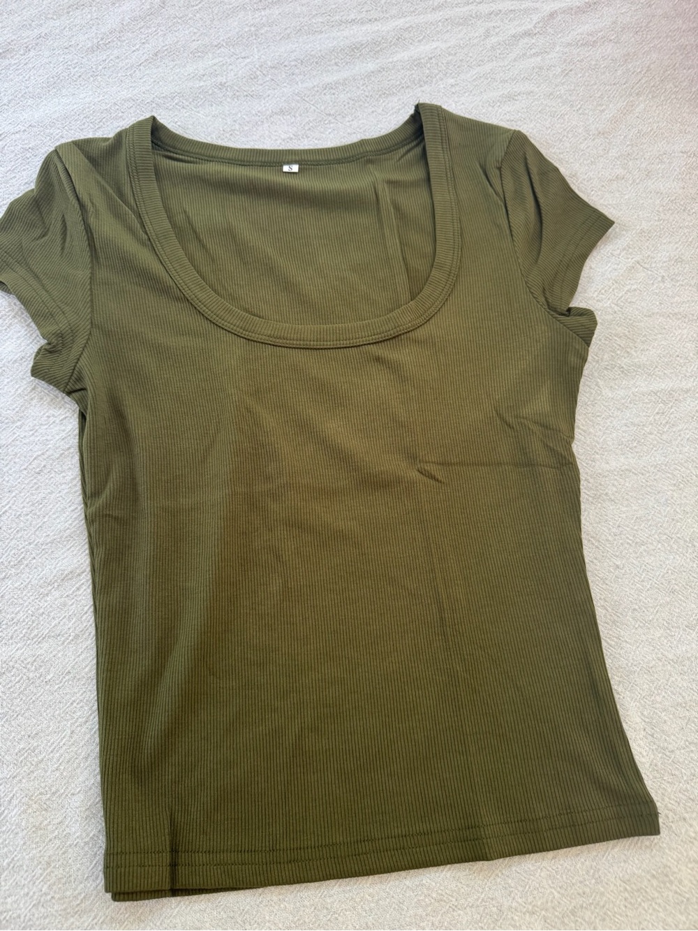 Amazon Olive Green Scoop Neck Ribbed Short Sleeve Tee